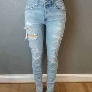 H& M denim made with recycled fibers skinny
